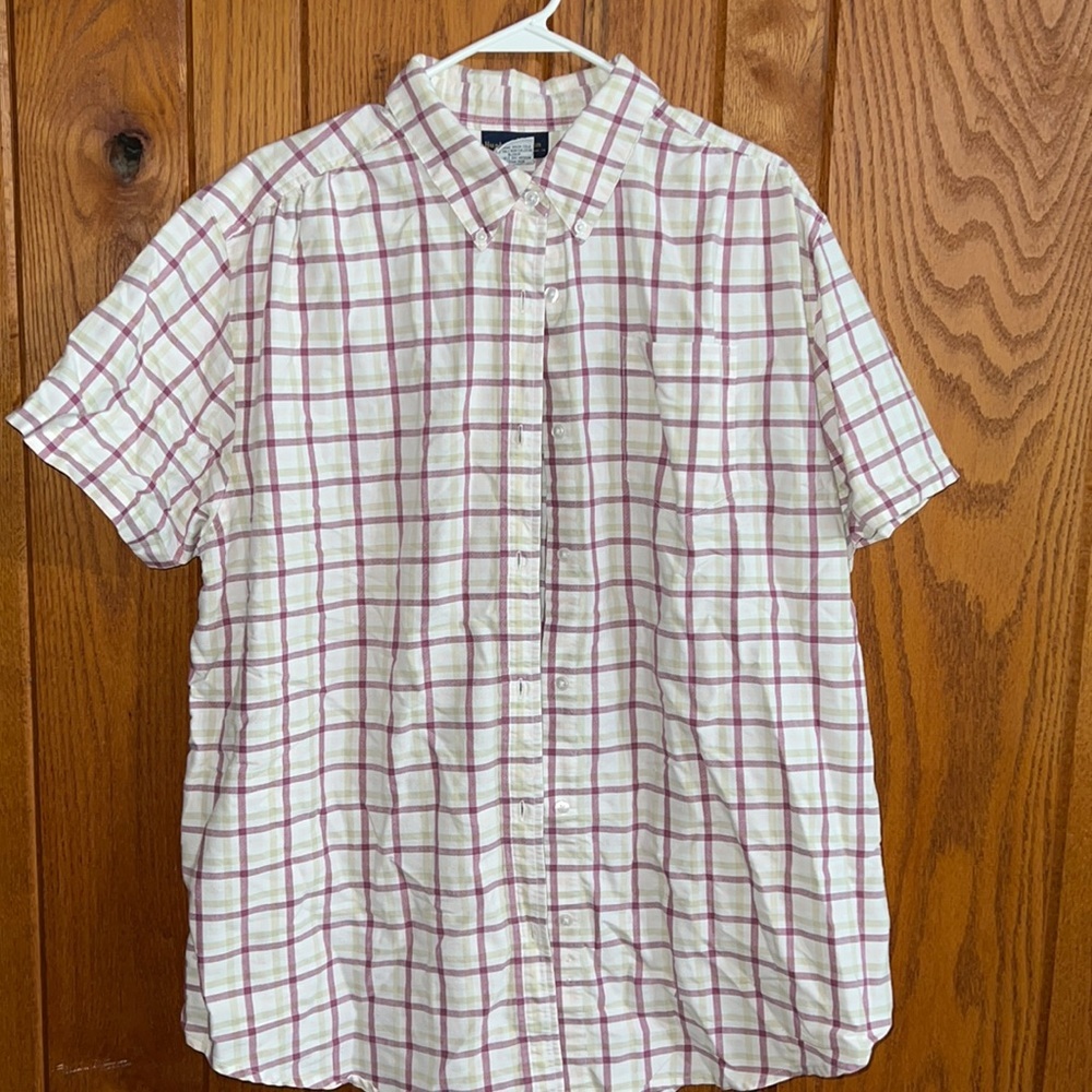 Vintage Hunters Run short sleeve button down top size XL